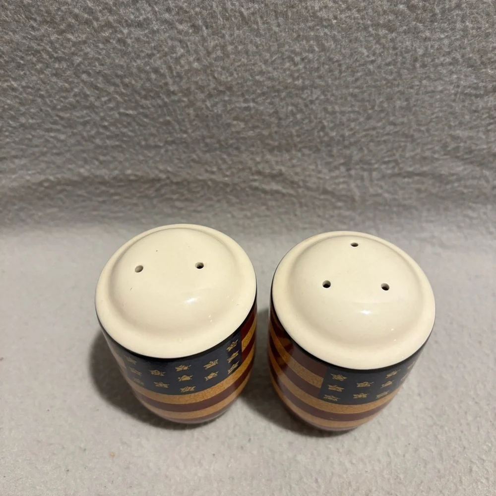 Jay Import Liberty Colonial American Flag Patriotic Salt & Pepper Shakers Set